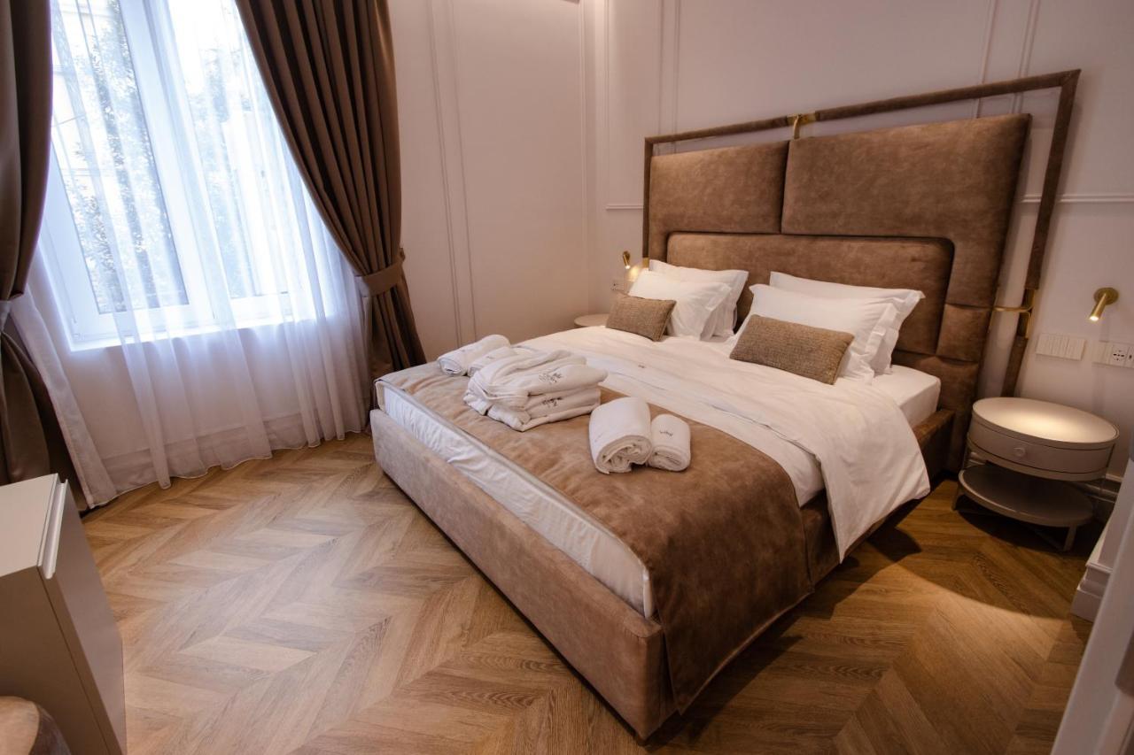 The Crown Boutique Hotel & Spa Tirana Kültér fotó