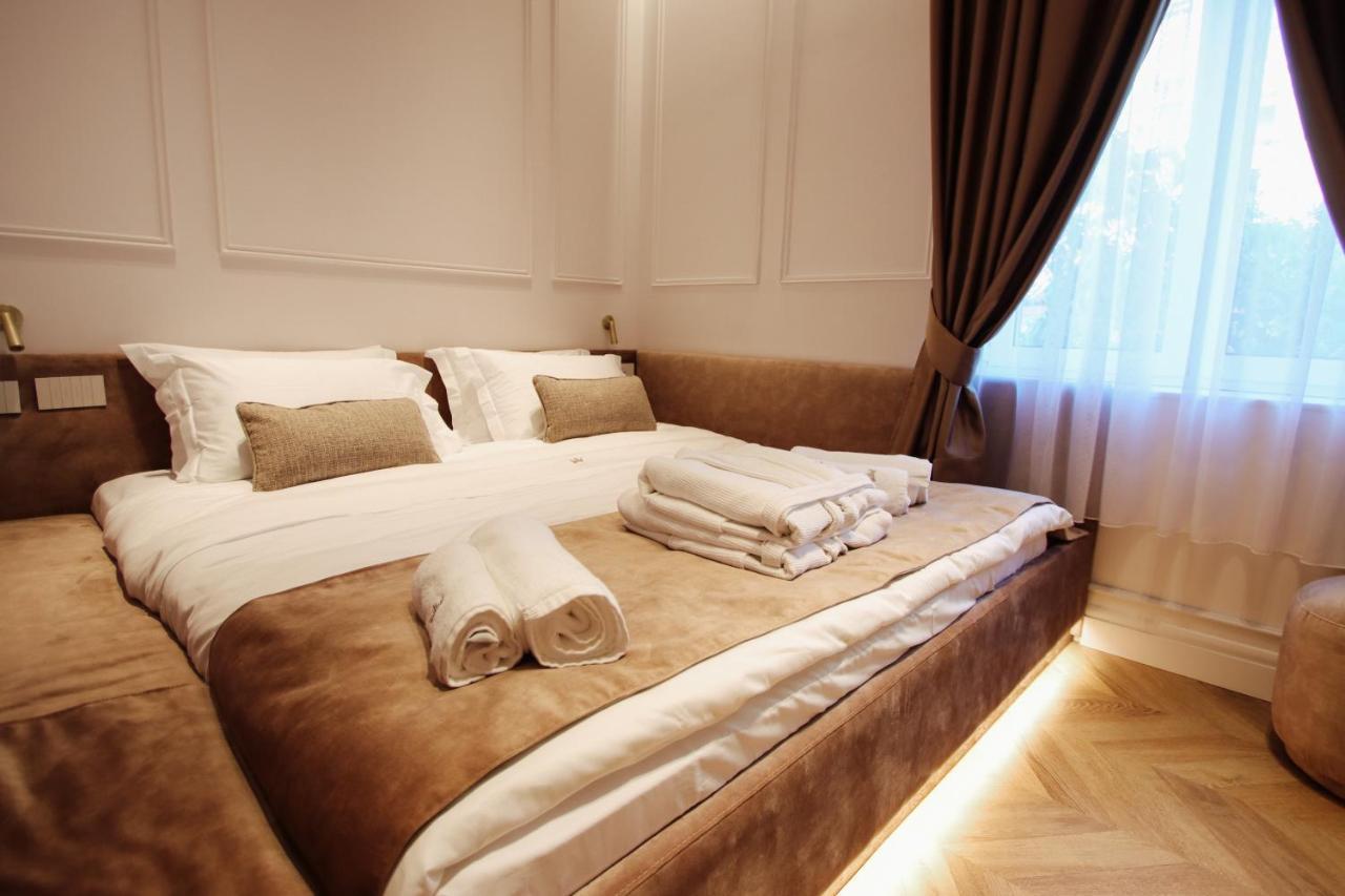 The Crown Boutique Hotel & Spa Tirana Kültér fotó